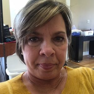 Meet your Posher, Gina